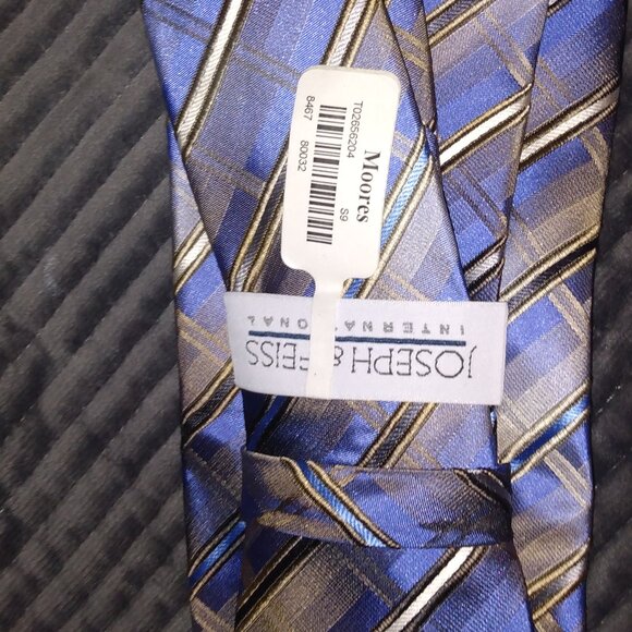 tie - Picture 2 of 2